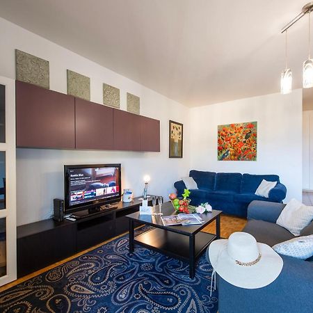 Santiago Home - Happy Rentals Лугано Екстер'єр фото